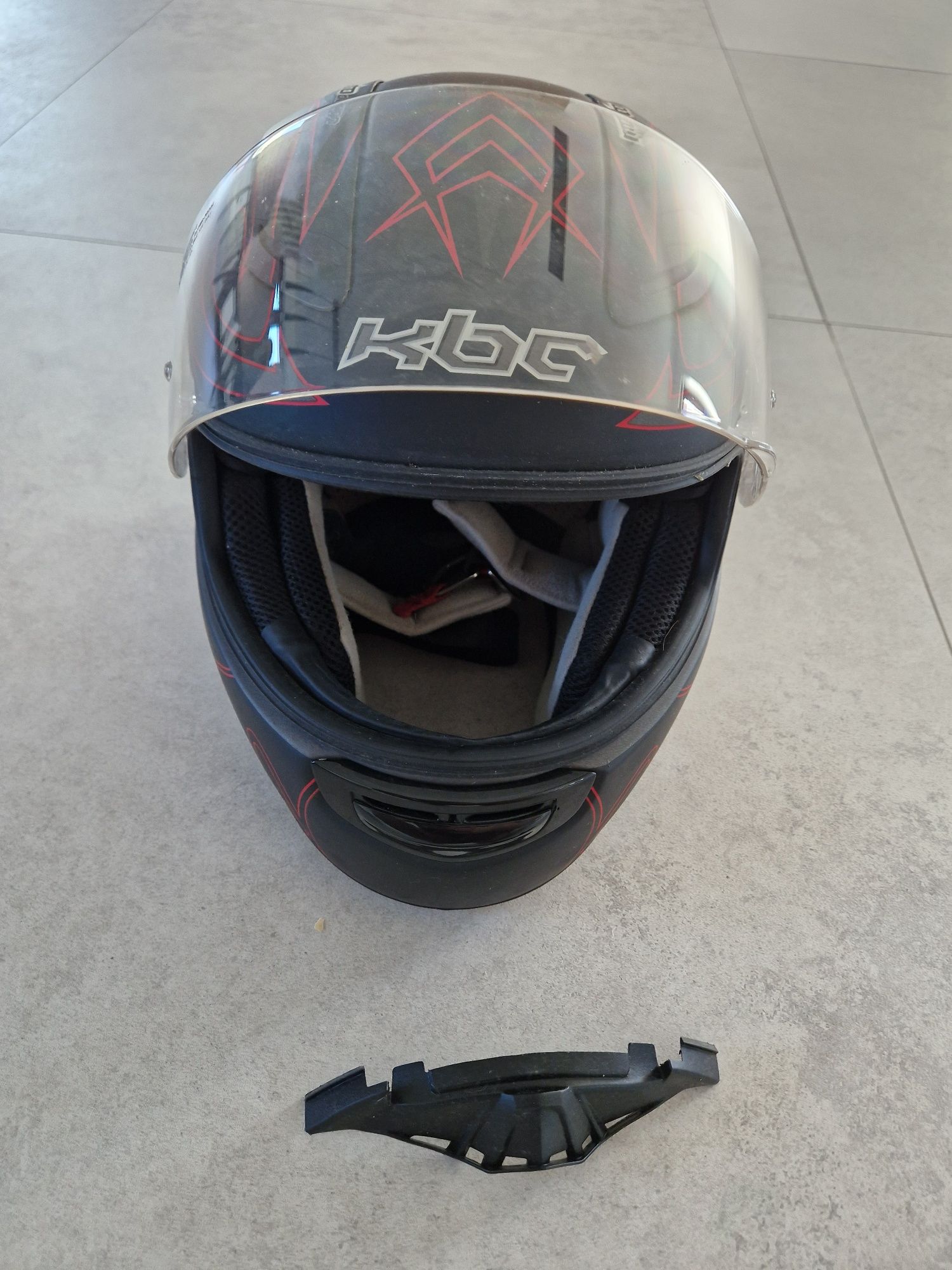 Kask na motocykl. KBC VR-1x Tribal