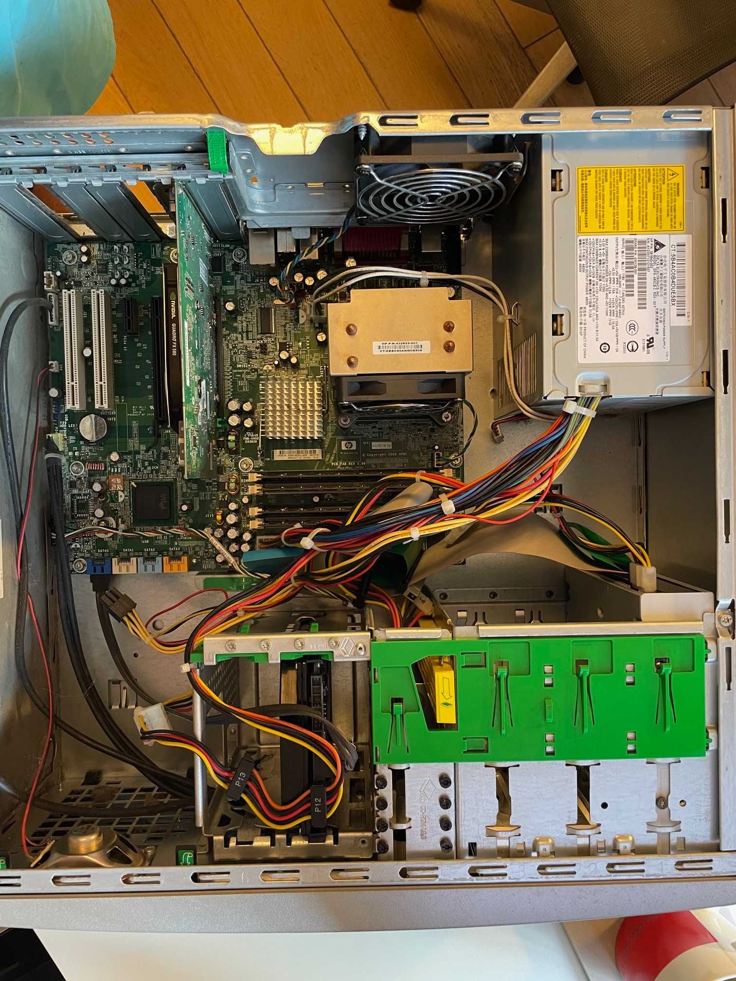 Komputer stacjonarny, HP xw4400, STACJA ROBOCZA