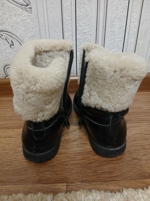 Продаж зимові сапожки