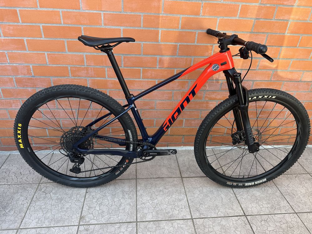 Bicicleta Btt Roda 29 carbono Giant xtc 3