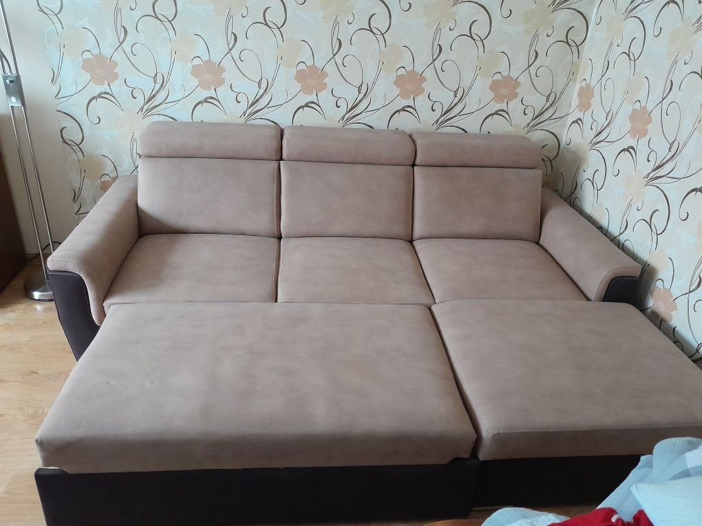 Narożnik z funkcją spania