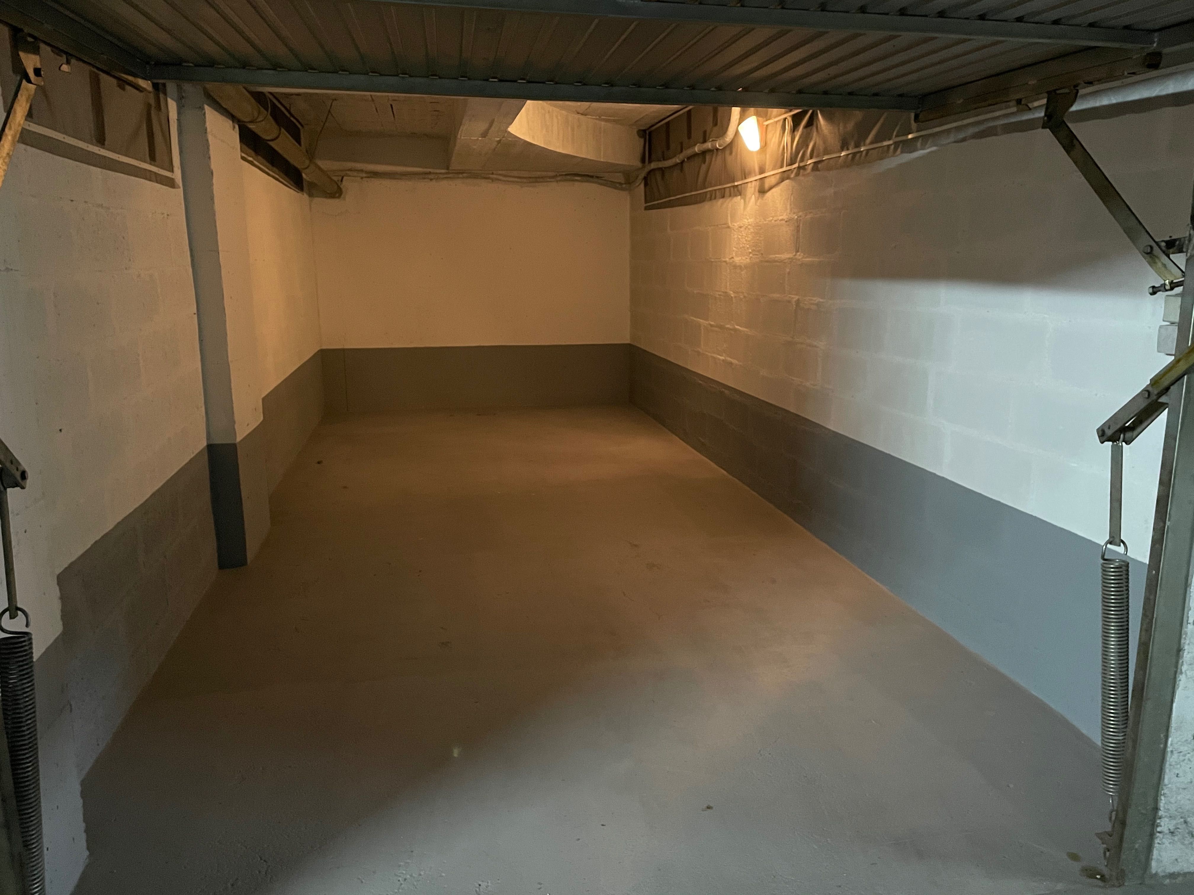 Arrenda-se Garagem - Marinha Grande Edificio Horizonte