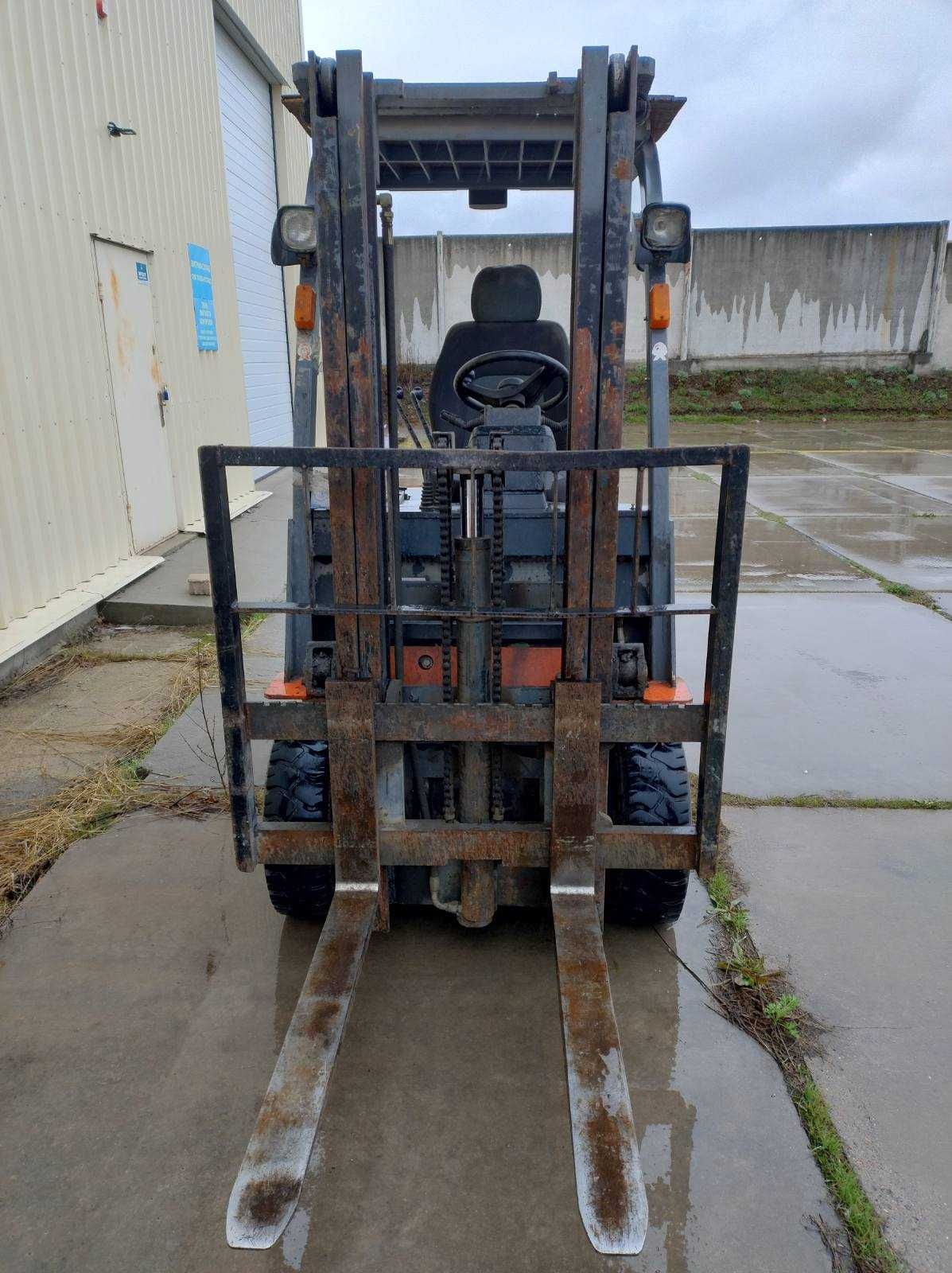 Дизельный навантажувач вилочний 1,8Т EP Equipment FD18T
