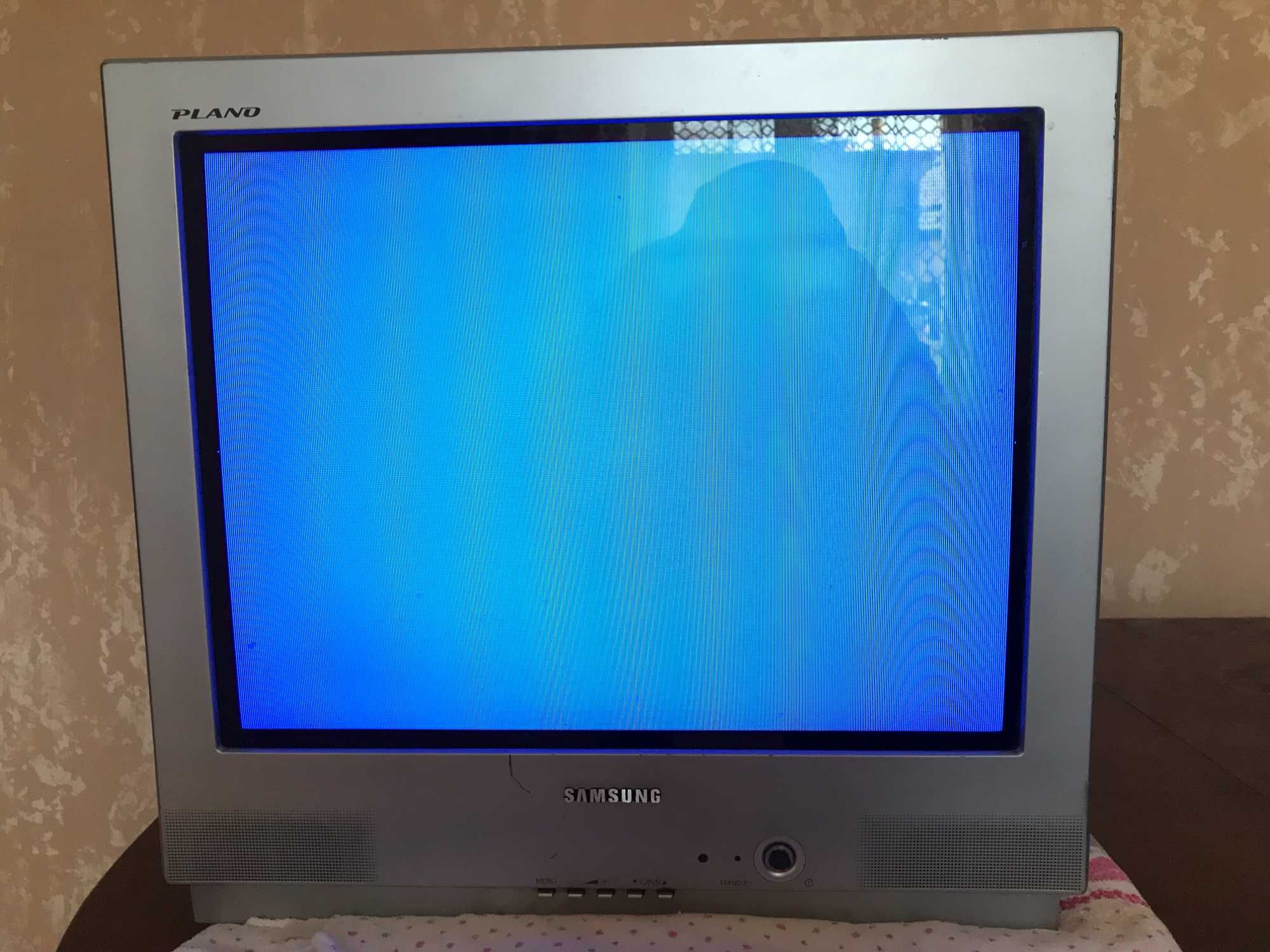 Телевізор Samsung Plano CS – 21 K9Q.