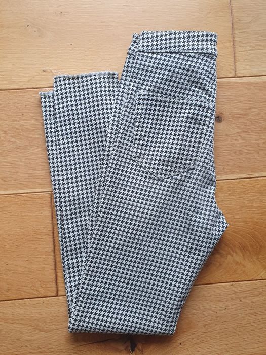 Długie spodnie rurki w pepitkę wysoki stan H&M Divided XS