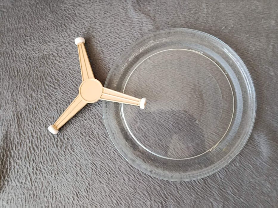 Тарілка від мікрохвильовки з ролером