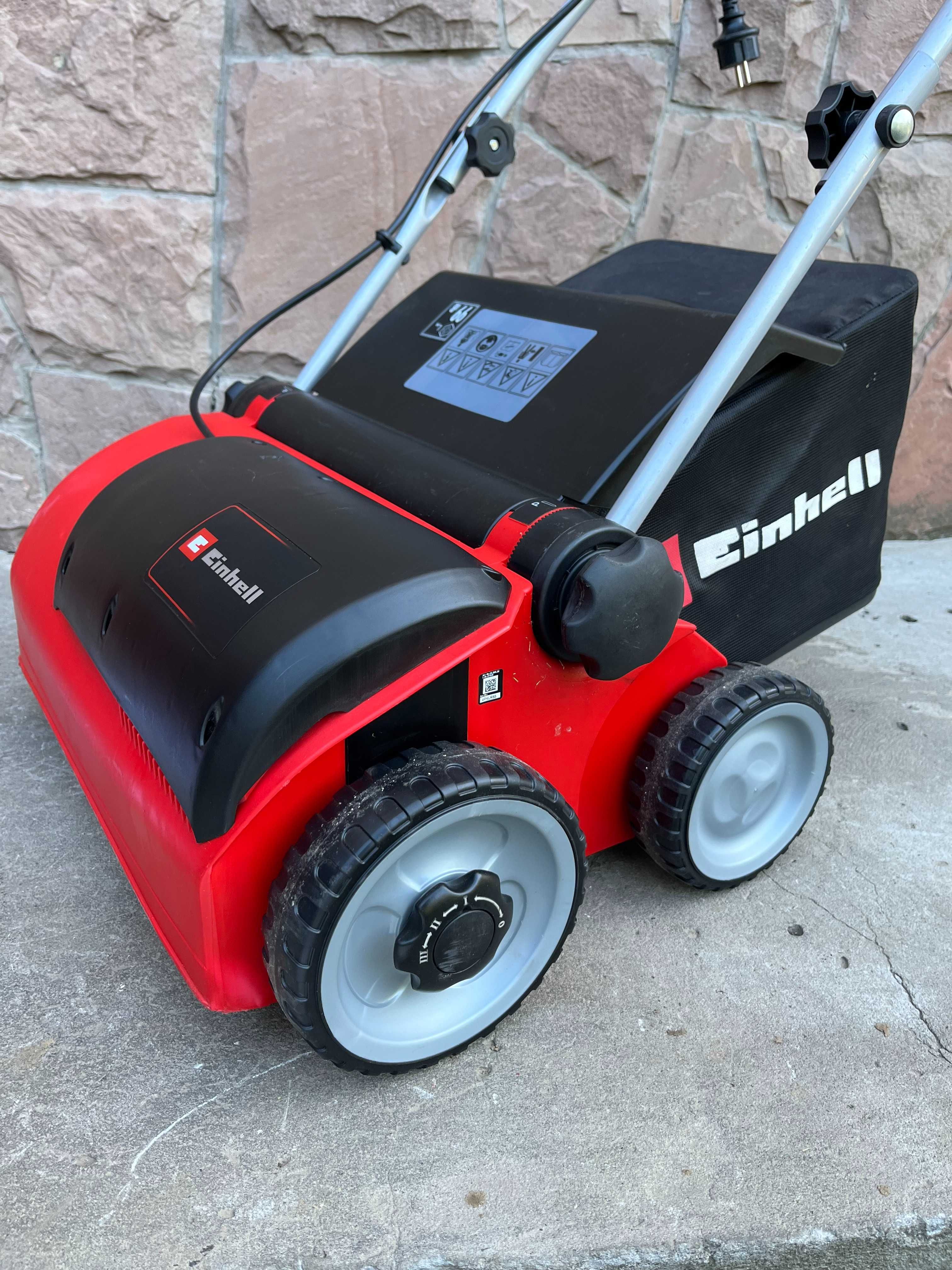 Електричний скарифікатор аератор Einhell GE-SA 1433