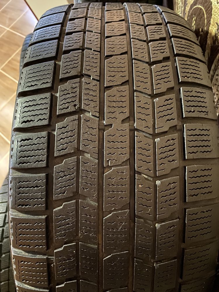 Комплект колес DUNLOP 225/55 R16/Диски Mercedes R16 5x112 7,5j et35