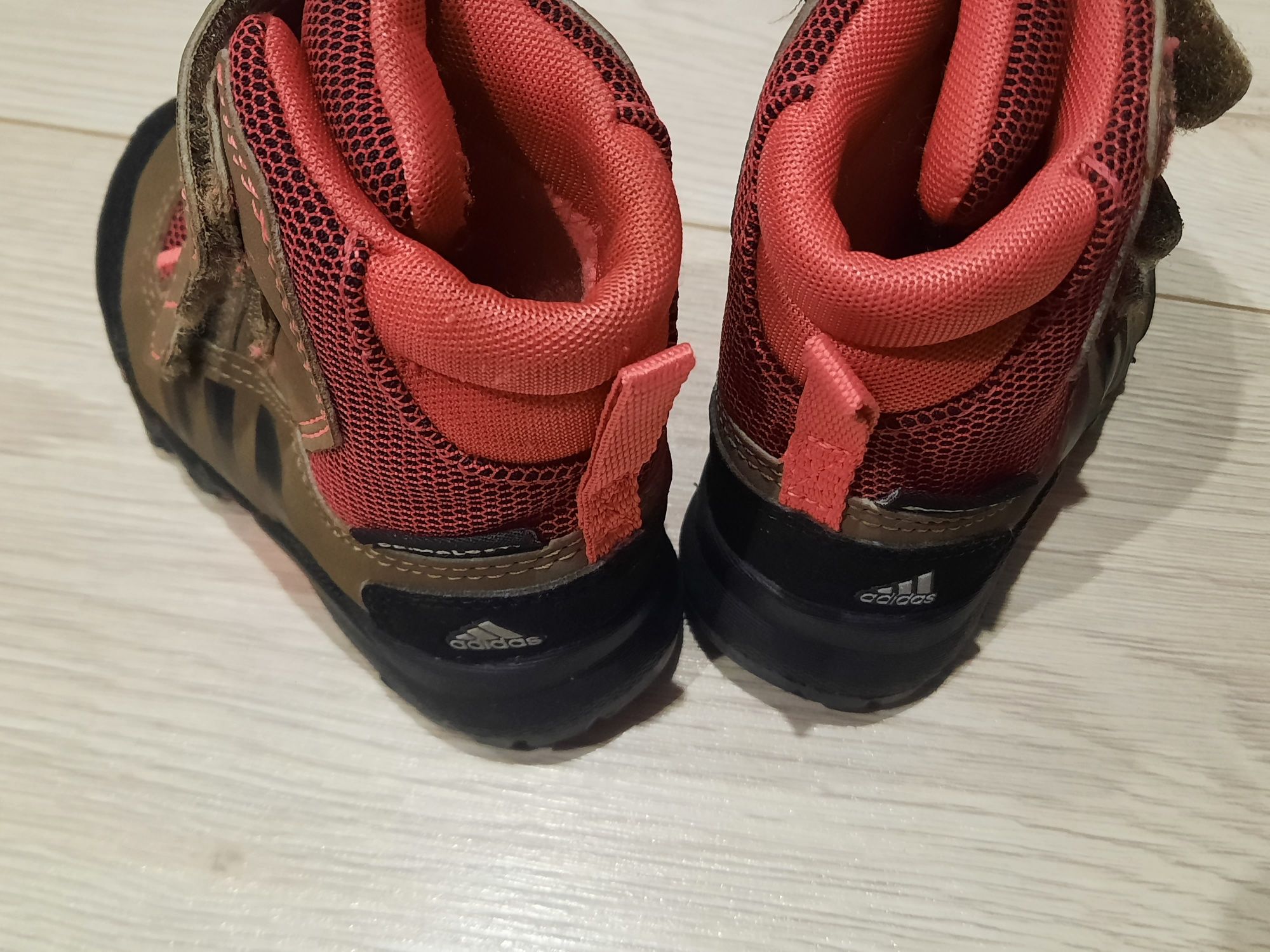 Buty Adidas Primaloft rozmiar 20