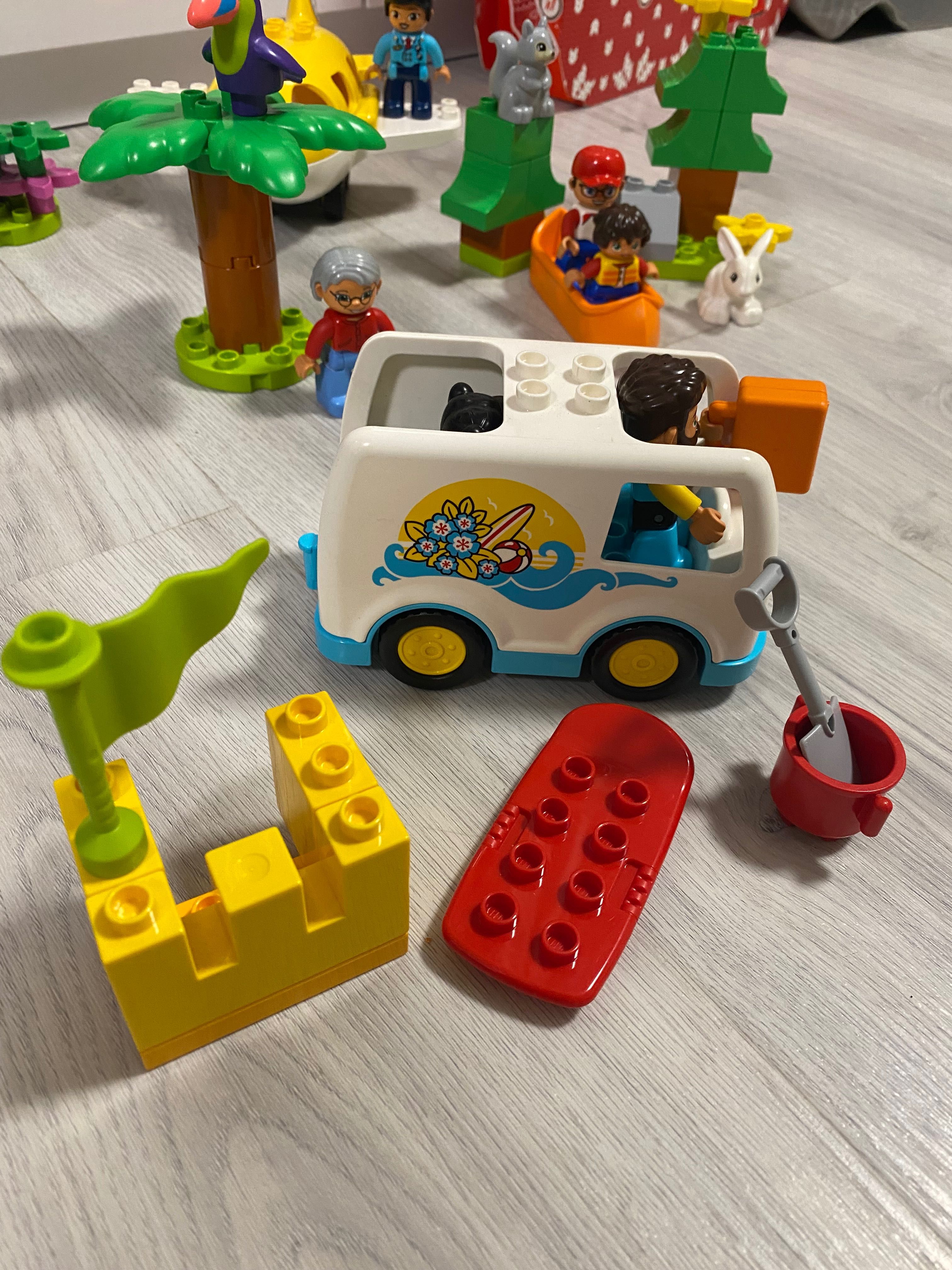 Lego duplo навколо світу