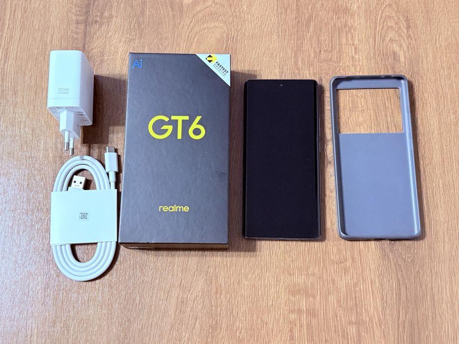 Realme GT6 16/512 jak nowy + ładowarka 120W SuperVOOC + etui