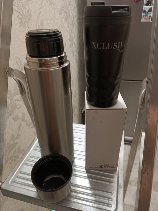 Термос ,термокружка.