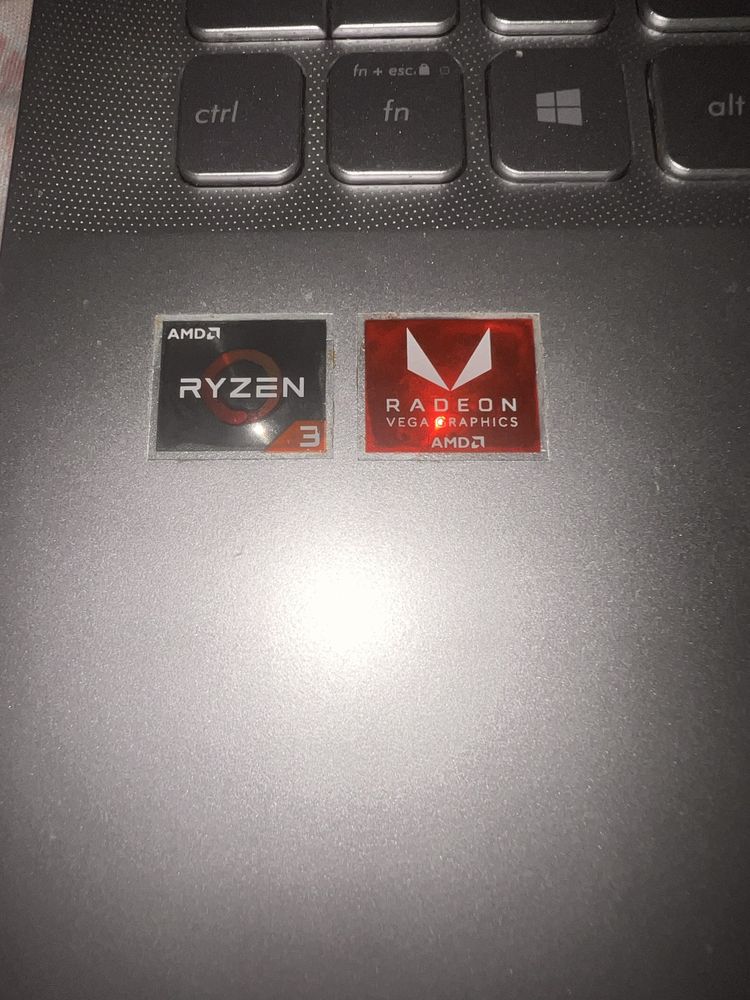 Portátil ASUS bom