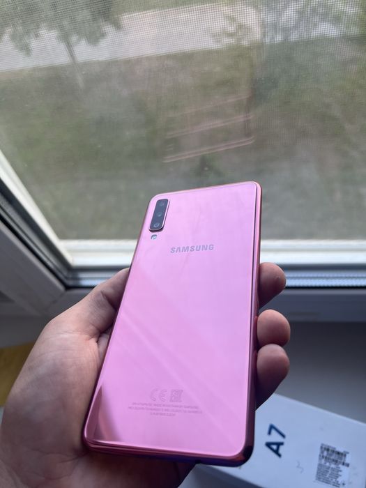 Смартфон Samsung Galaxy A7 2018 (A750F) 4/64Gb