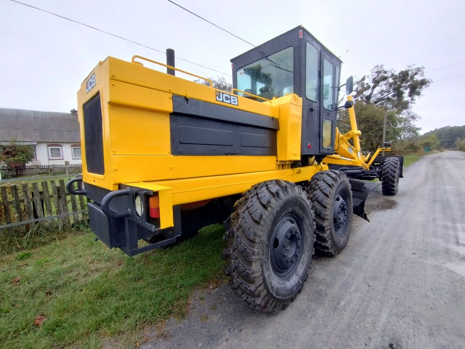 Продам автогрейдер Дз 122