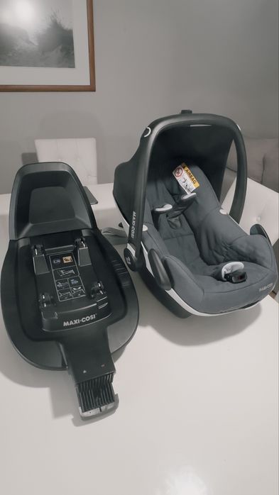 Ovo Maxi Cosi com Isofixo