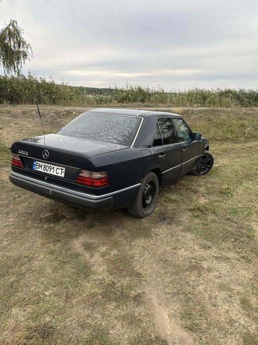 Продам Mercedes 230 АКПП газ бензин
