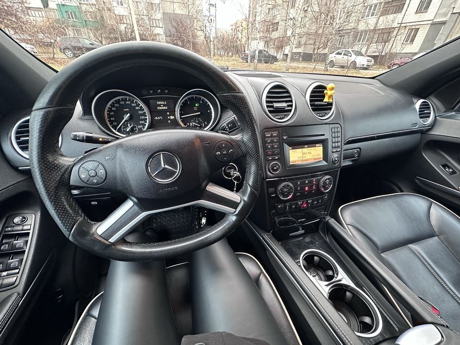 Mercedes-Benz ML 350 CDI Grand Edition (рестайлінг)