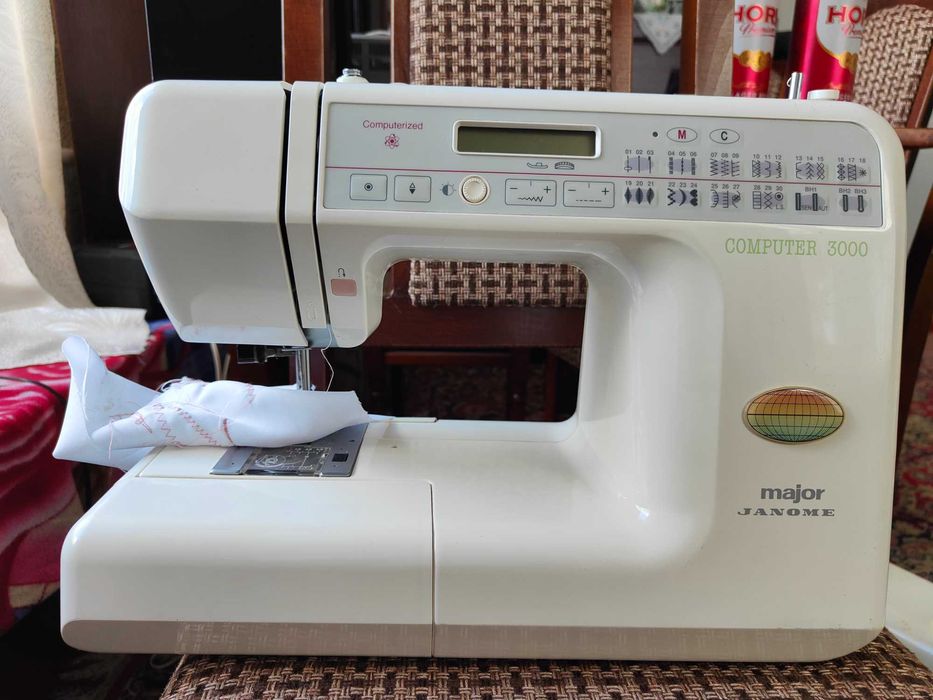 Продам швейну машину Janome Major Computer 3000