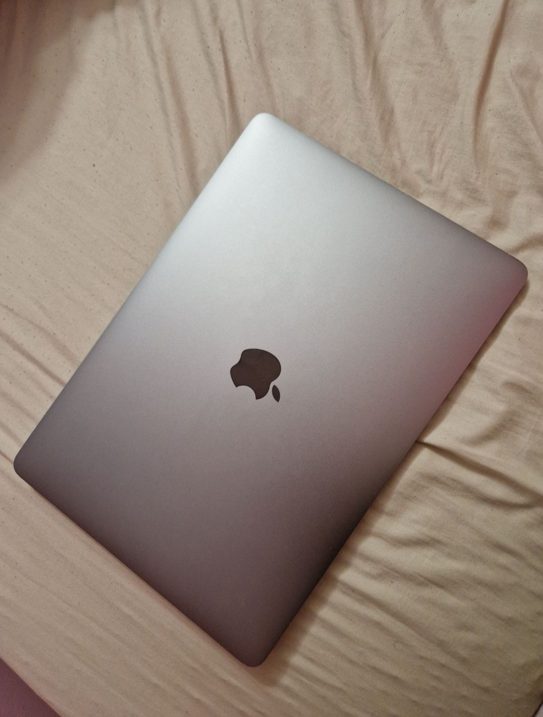 Macbook Pro A1708