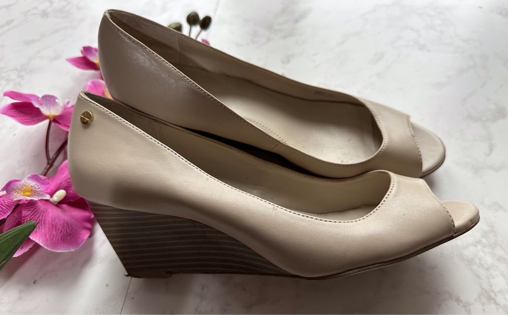 Buty na platformie Calvin Klein rozmiar 40