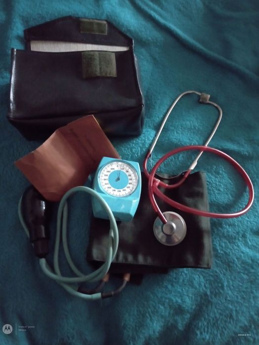 Sprzedam ciśnieniomierz ze stetoskopem jak na zdjęciu