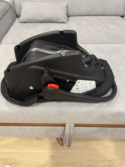 Продам автокрісло б/в