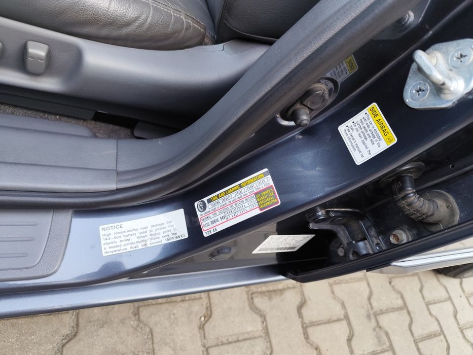 Продам Хонда аккорд гибрид