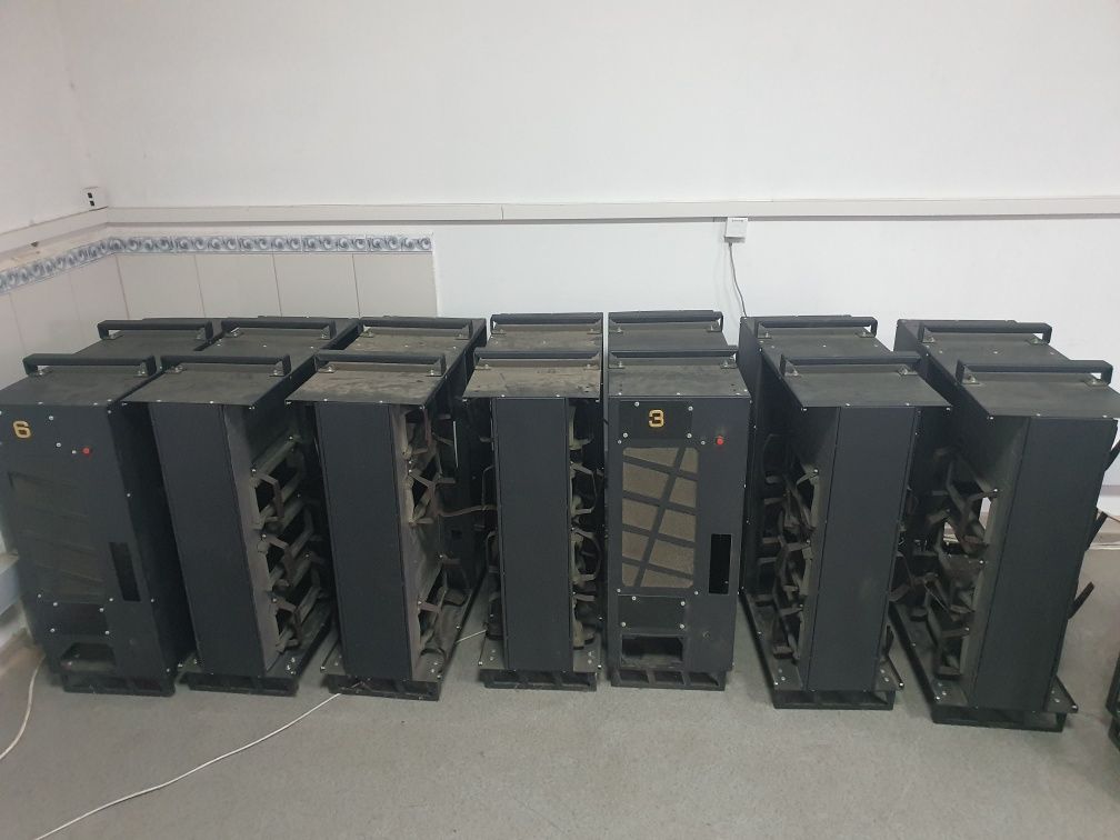 Корпус donnager case на 6 gpu. Корпус для видеокарт