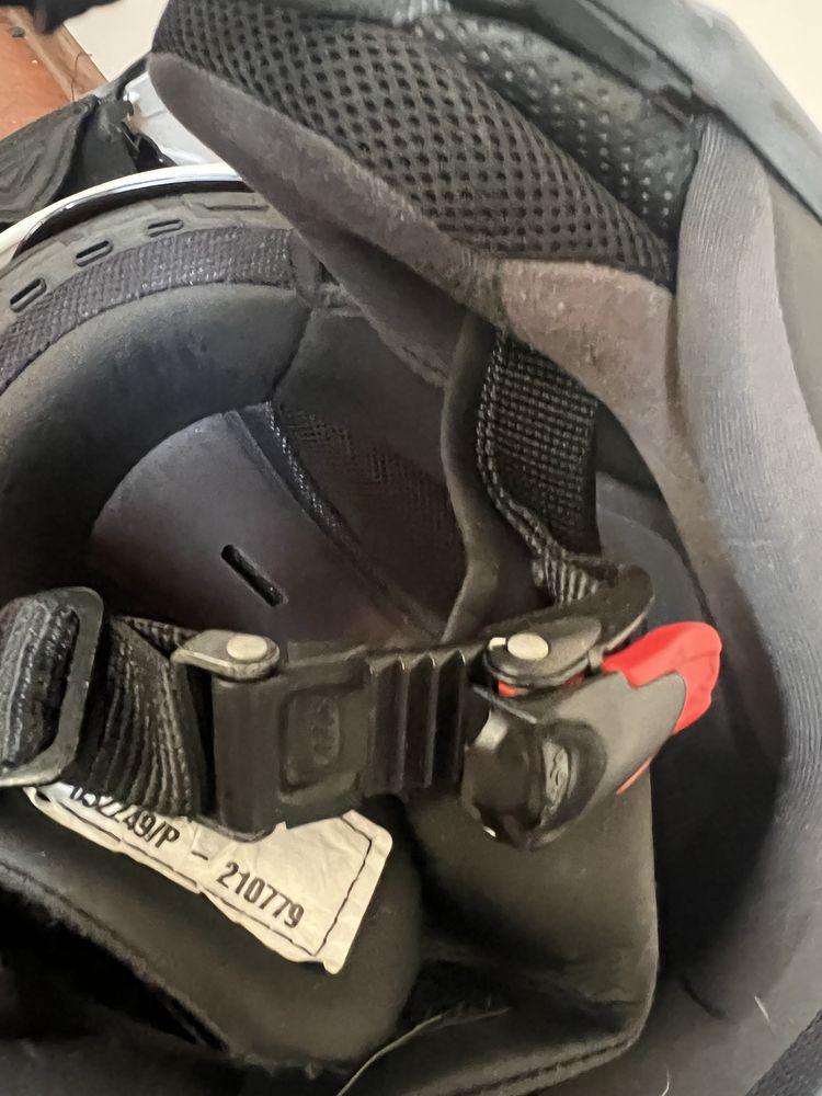Kask na motor Airoh