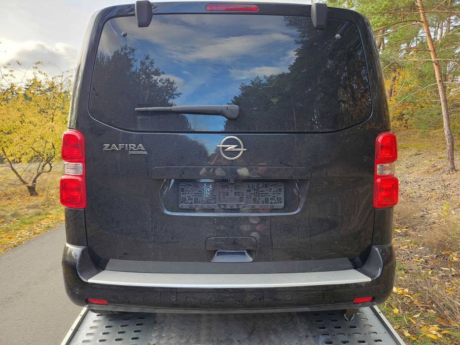 ZAFIRA LIFE CITROEN III JUMPI PROACE tylna tył klapa bagaznika zderzak