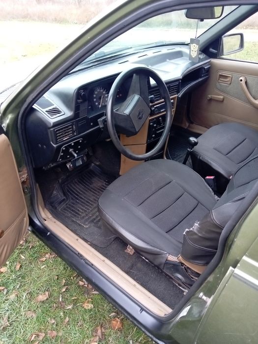 Продам Опель 1.6 Дизель