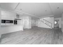 Apartamento T4 Duplex c/ 2 lugares de garagem