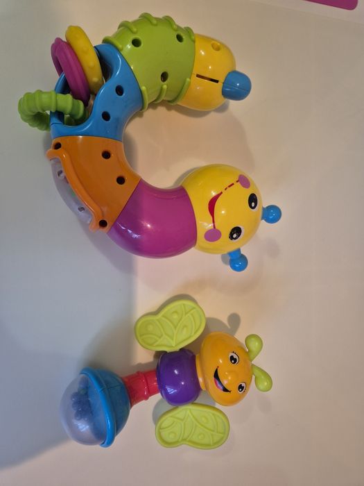 Набір дитячих іграшок - брязгальце, прорізувач