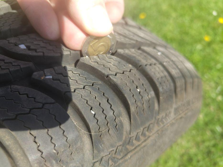 Zestaw opon zimowych Dębica Frigo 195 65 r15