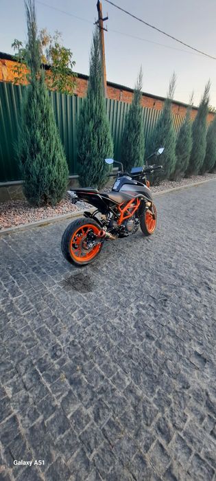 Мотоцикл КТМ Duke 390