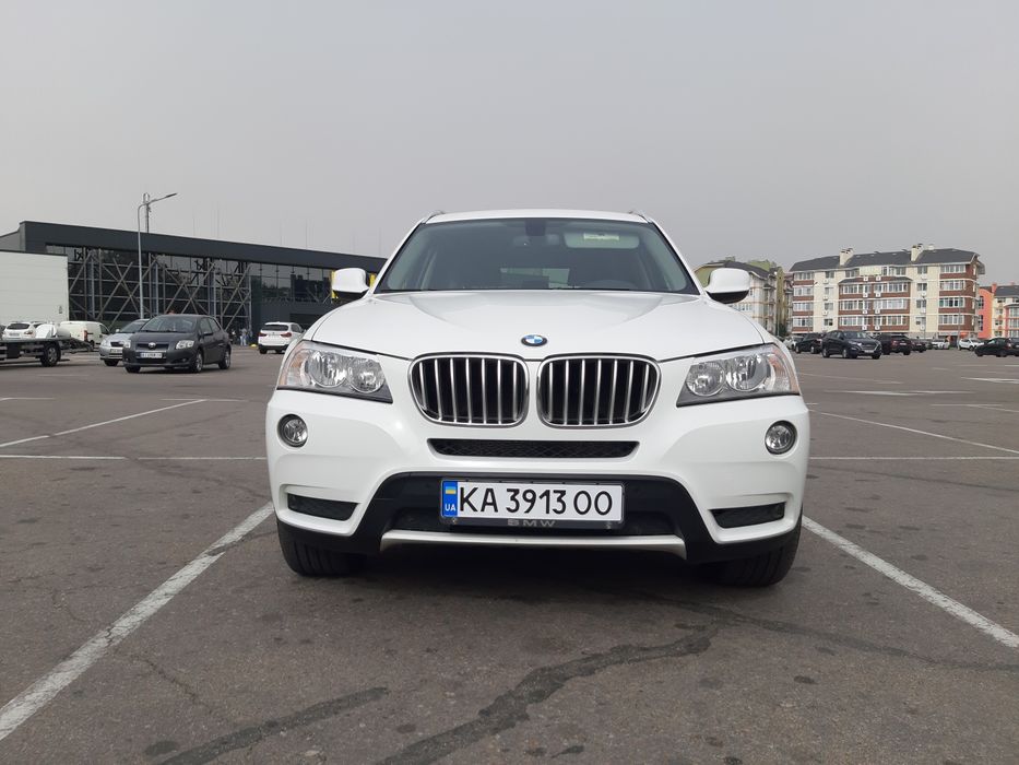 BMW X3 Подам автомобіль.  Авто не битий не фарбований на 100%.