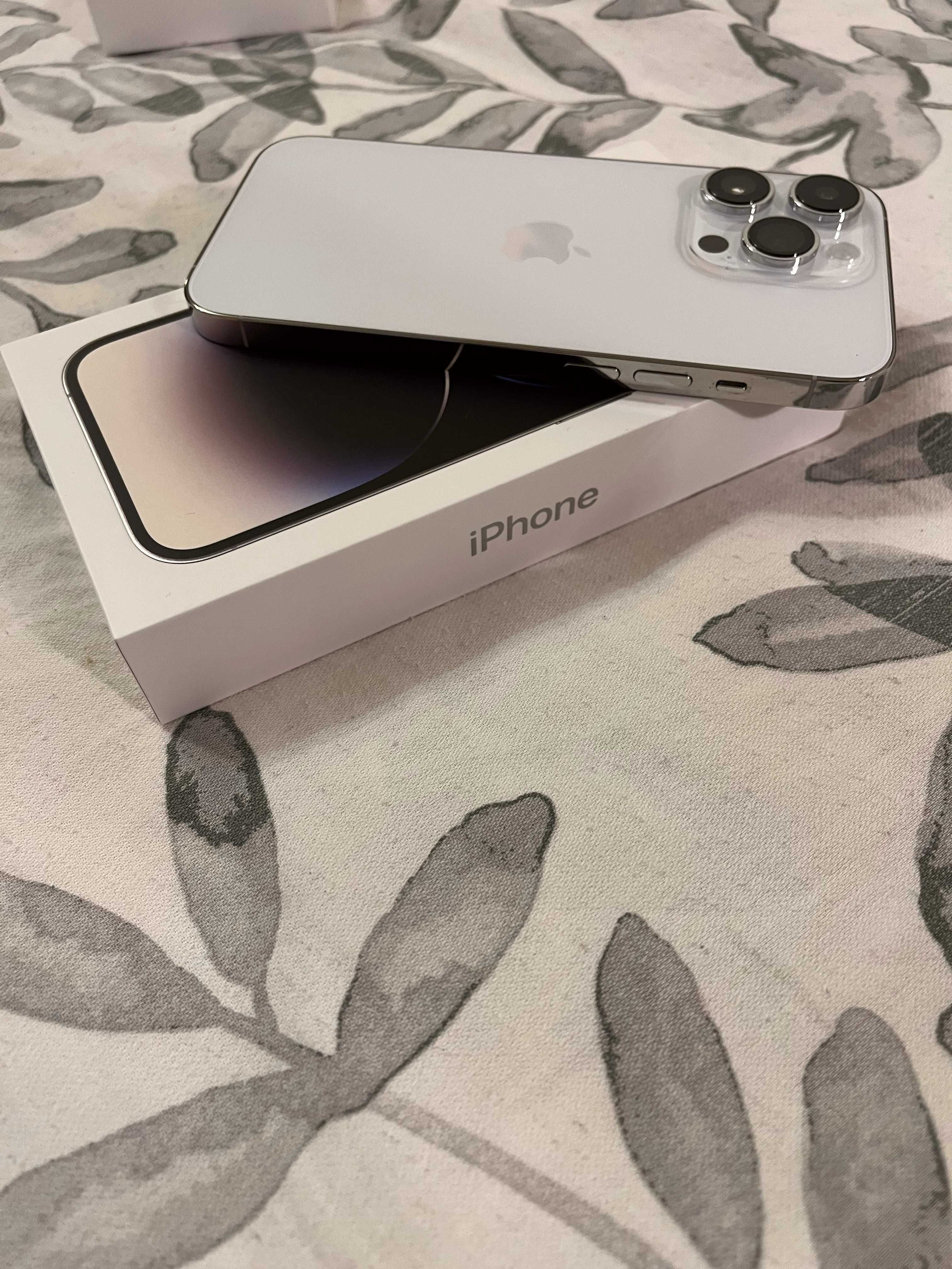 Apple iPhone 14 pro , 256GB Neverlock. Silver