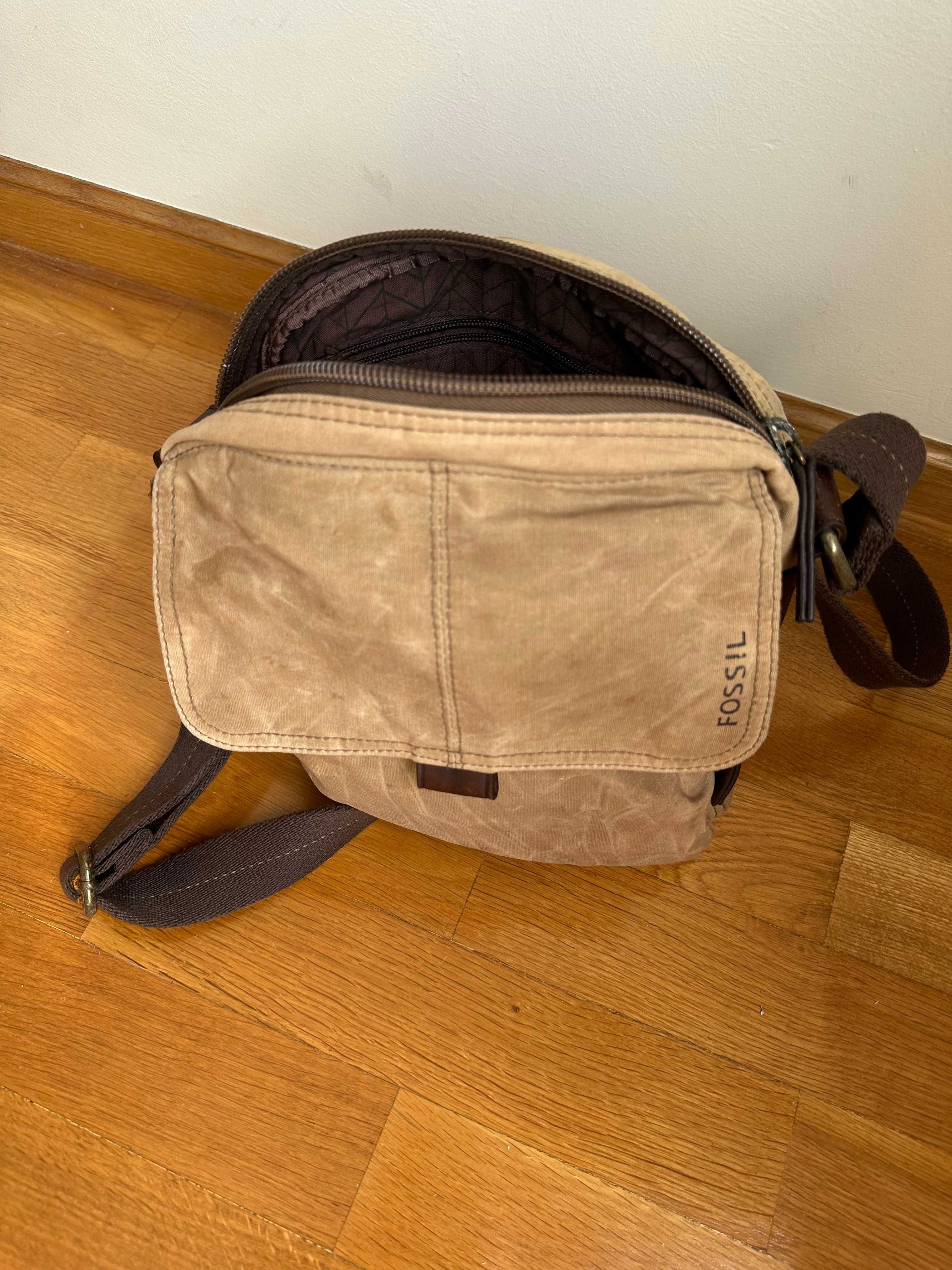 Bolso à tiracolo, marca Fossil