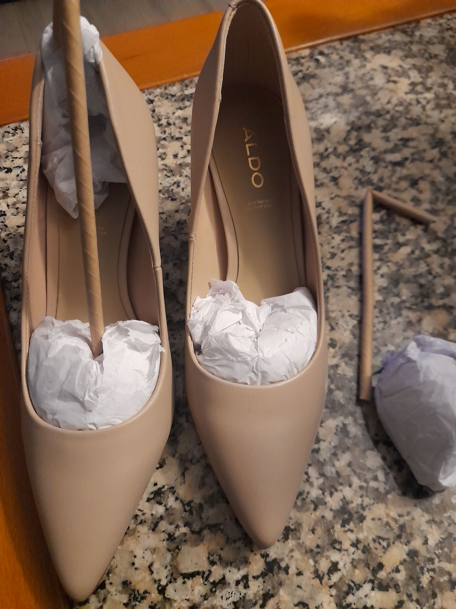 Sapatos novos numero 36 da Aldo