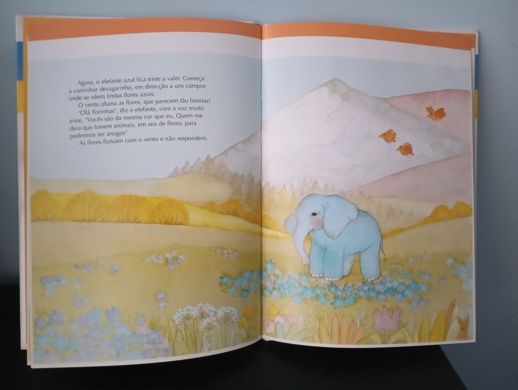 Livro "A aventura do elefante azul"