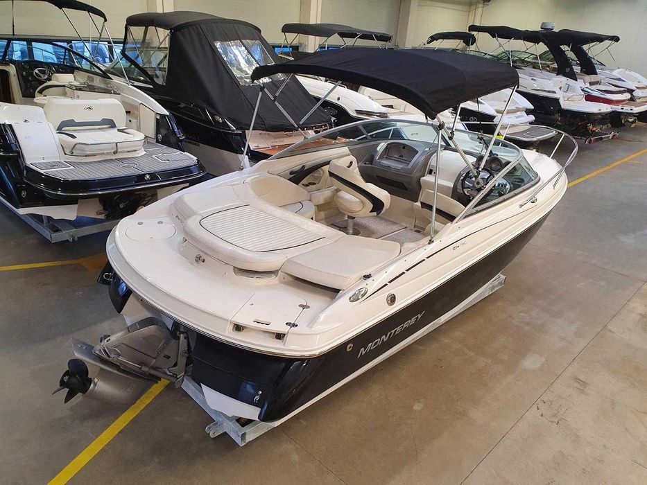 Łódz motorowa MONTEREY 214 FS Volvo Penta 4.3 220HP