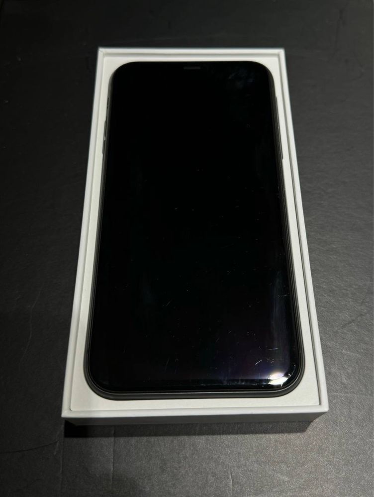 Apple iPhone 11 64GB Black