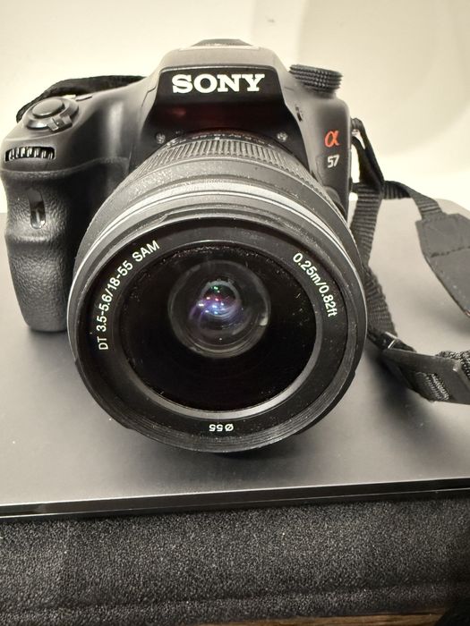 Lustrzanka sony alpha alfa 57 slt-a57 aparat fotograficzny statyw
