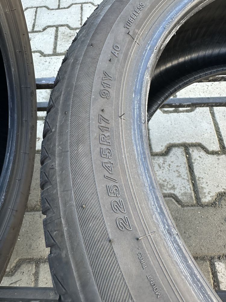 225/45r17 Bridgestone Turanza T005 / komplet 4szt