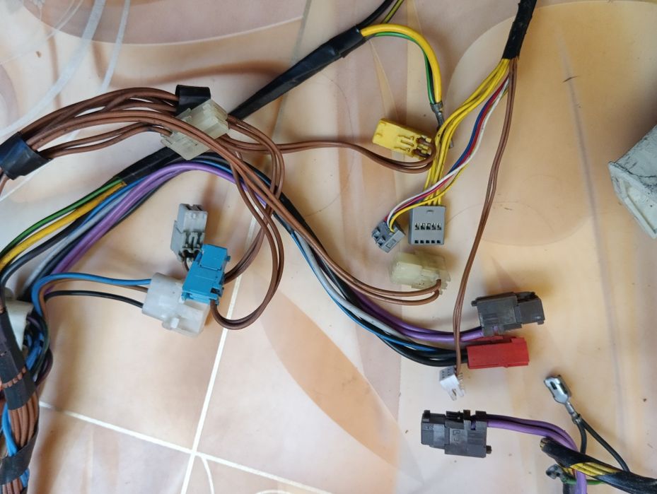 Клеммные колодки от стиральной машины SIEMENS 6143