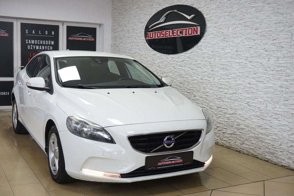 Volvo V40 2.0D2 120KM! 2016r! AUTOMAT ! Navi! Bluetooth! Kamera! EURO6B