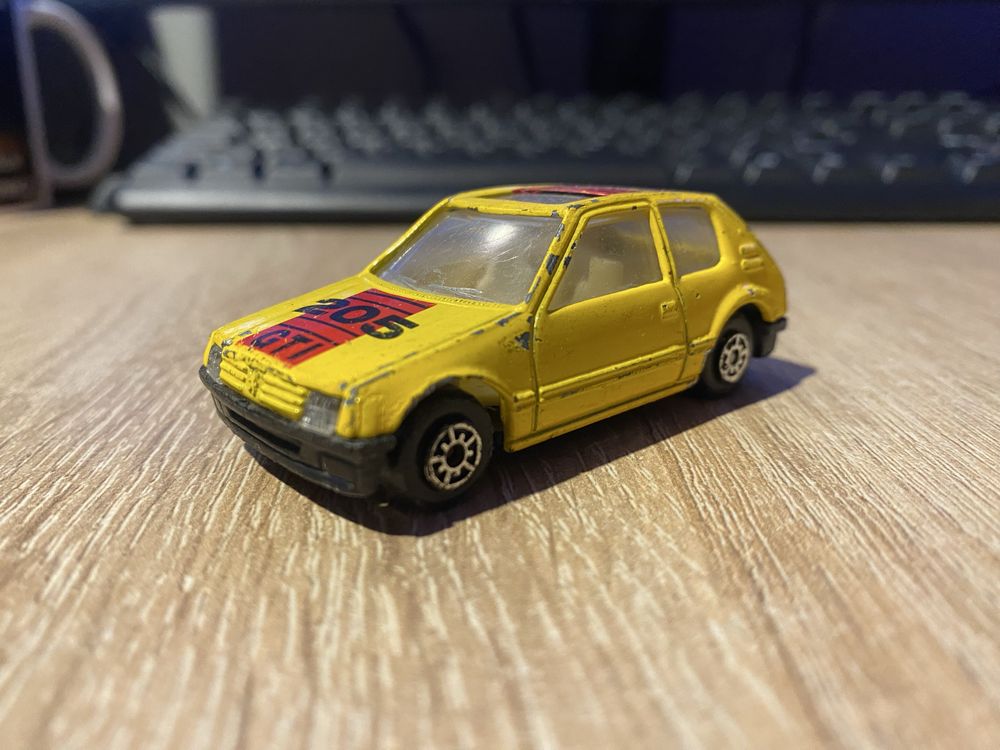 Peugeot 205 Gti MC TOY