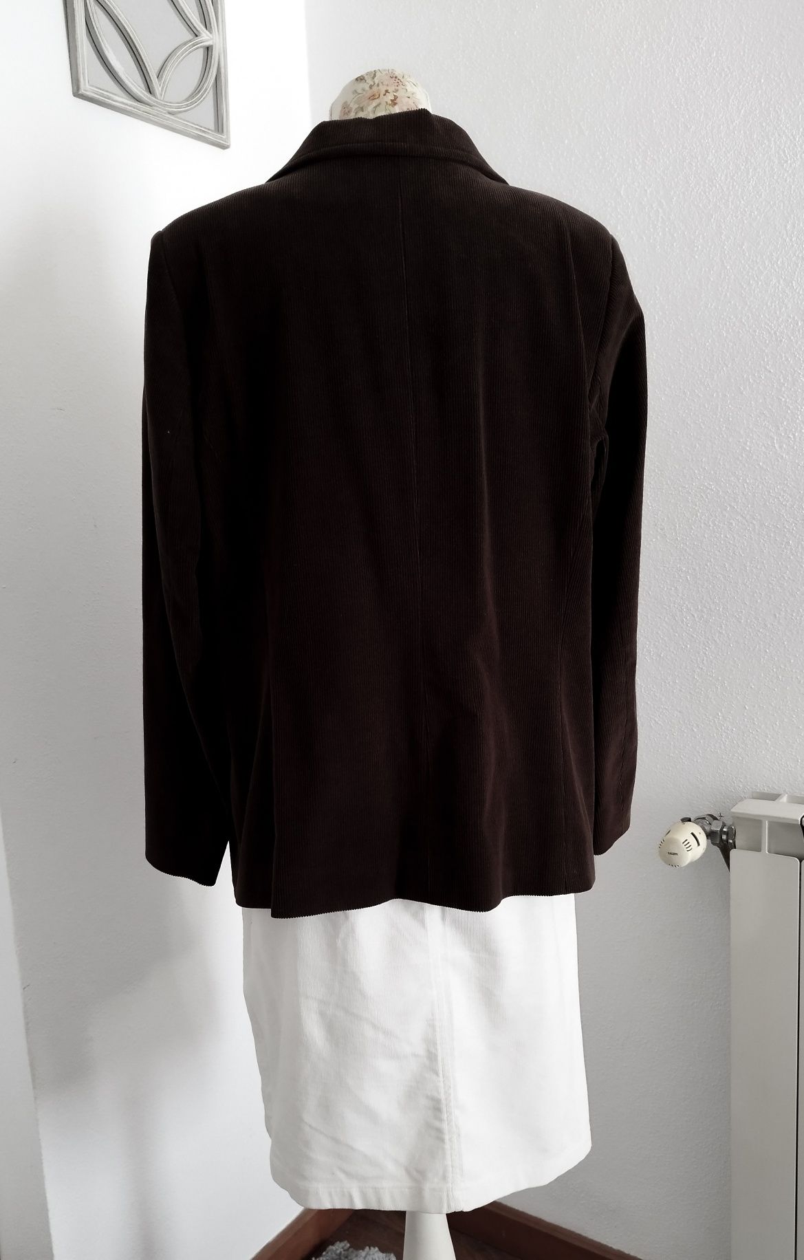Conjunto Castanho