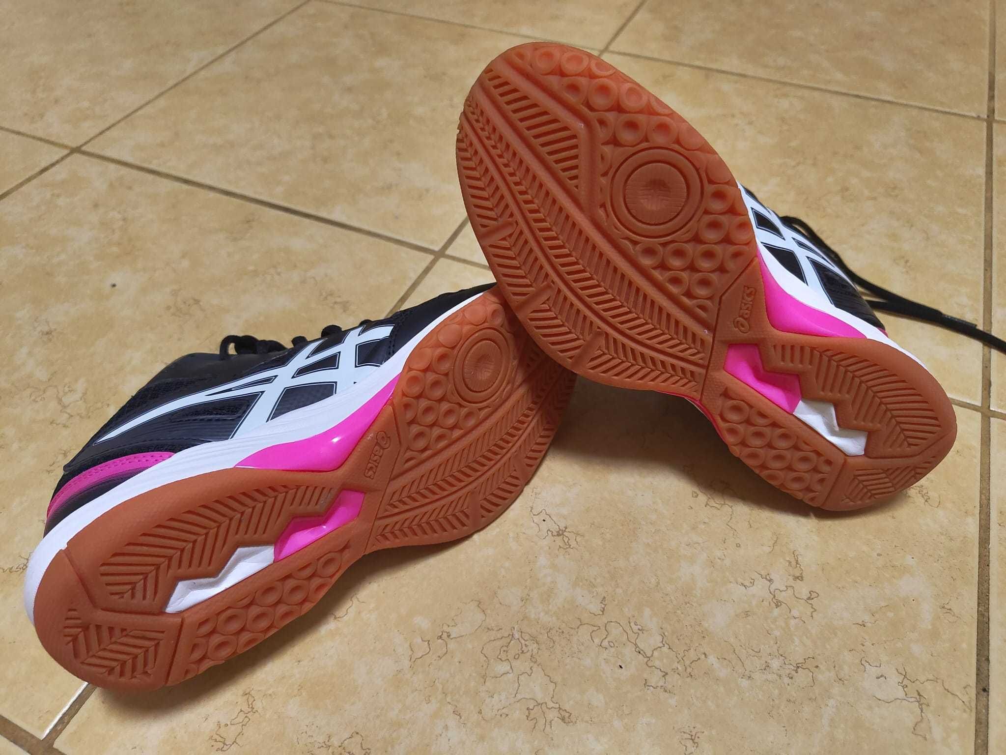 Sapatilhas asics igual a novas